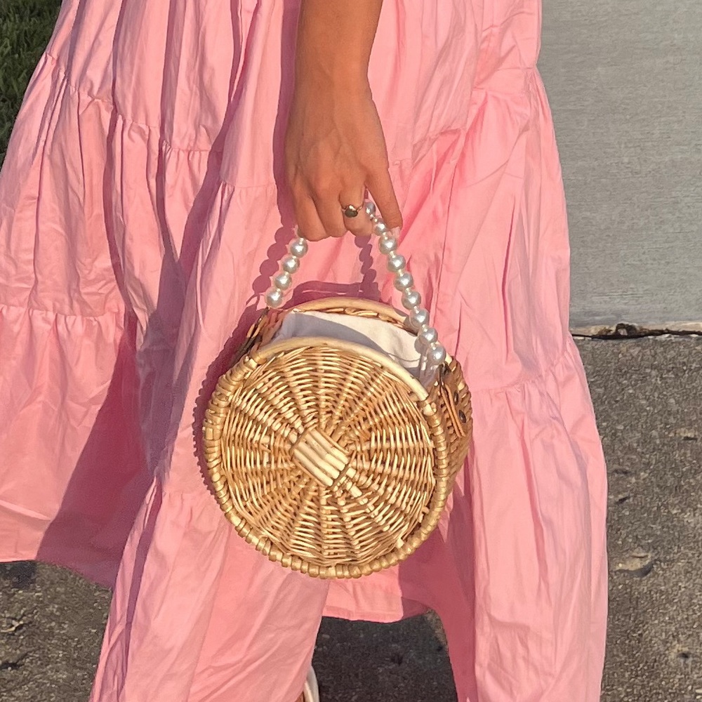 Woven pearl purse